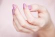 Les ongles poussent plus vite sur la main avec laquelle une personne écrit