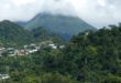 Le Morne Trois Pitons en Dominique est l’un des rares sites au monde où l’on peut observer la naissance d’un volcan